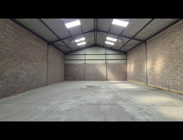 280M² FACTORY TO LET IN ANDERBOLT